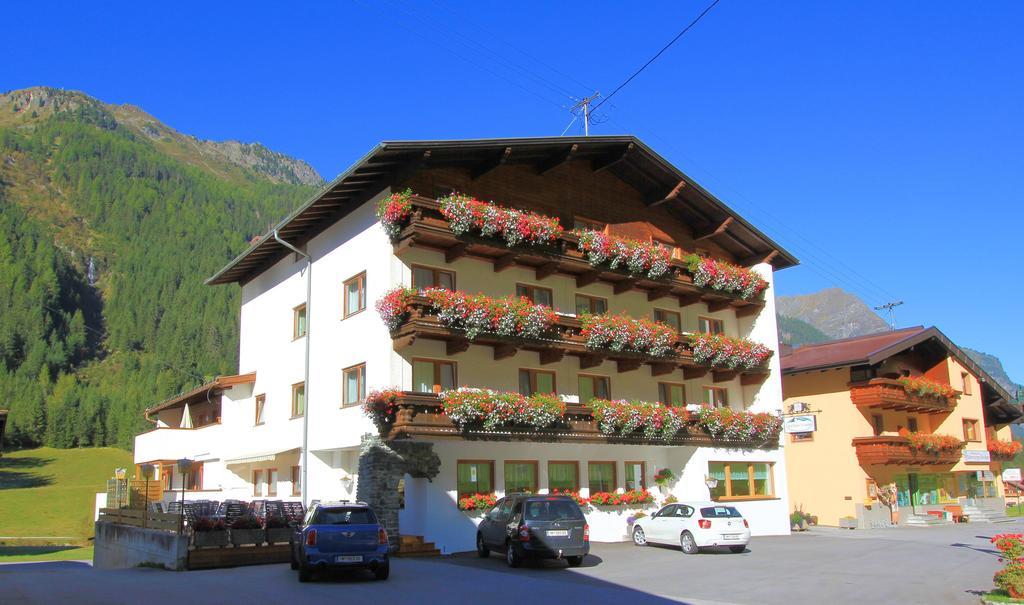 Hotel St-Leonhard Sankt Leonhard im Pitztal Exterior photo